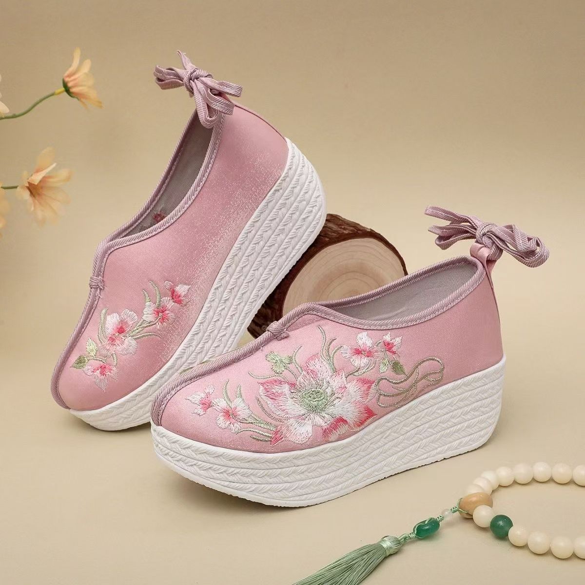 Chaussures compensées brodées  - Ethnic Fabric avis et prix